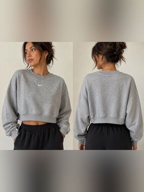 Nike Light Gray Cropped Crew Sweatshirt with Swoosh